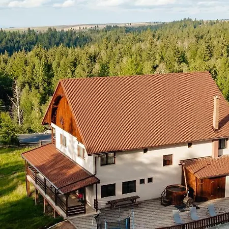 Pensiunea Agroturistica Rares Semesterbostad *