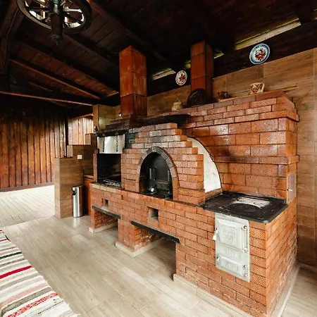 Pensiunea Agroturistica Rares Tatil Evi *