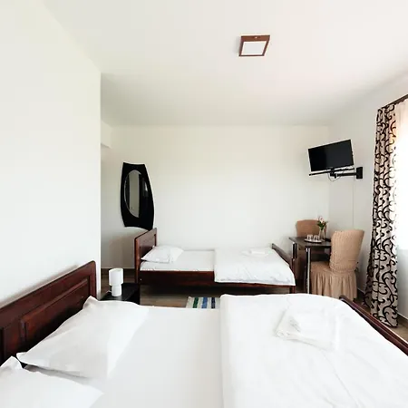 Pensiunea Agroturistica Rares Hébergement de vacances