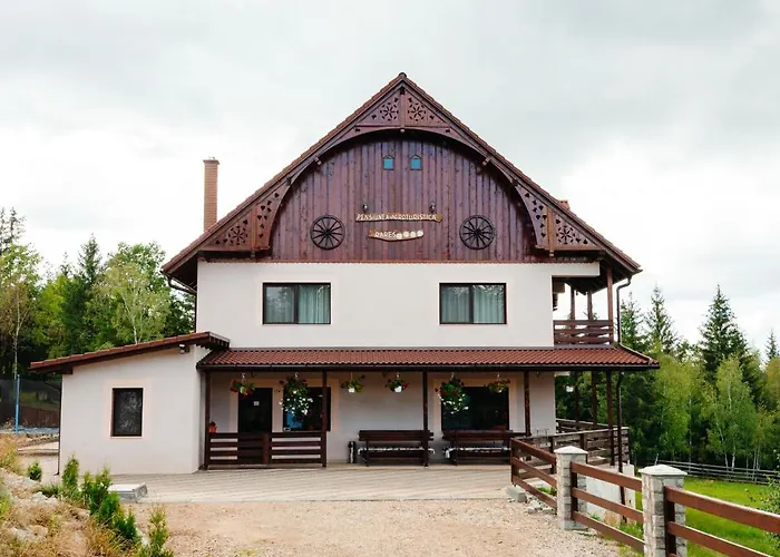 Pensiunea Agroturistica Rares *